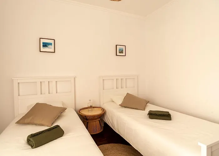 Paradise House&suites ゲストハウス エリセイラ