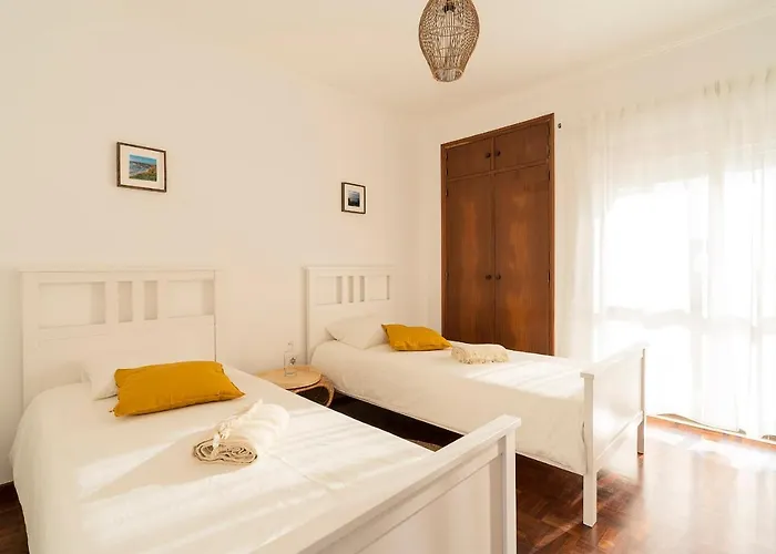 Paradise House&suites ゲストハウス エリセイラ