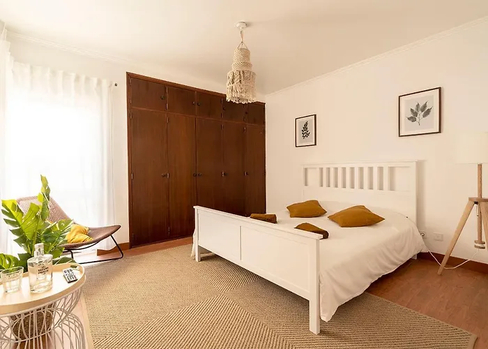 Paradise House&suites ゲストハウス *