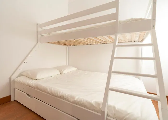 Paradise House&suites ゲストハウス エリセイラ