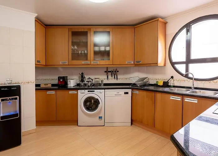 Paradise House&suites エリセイラ